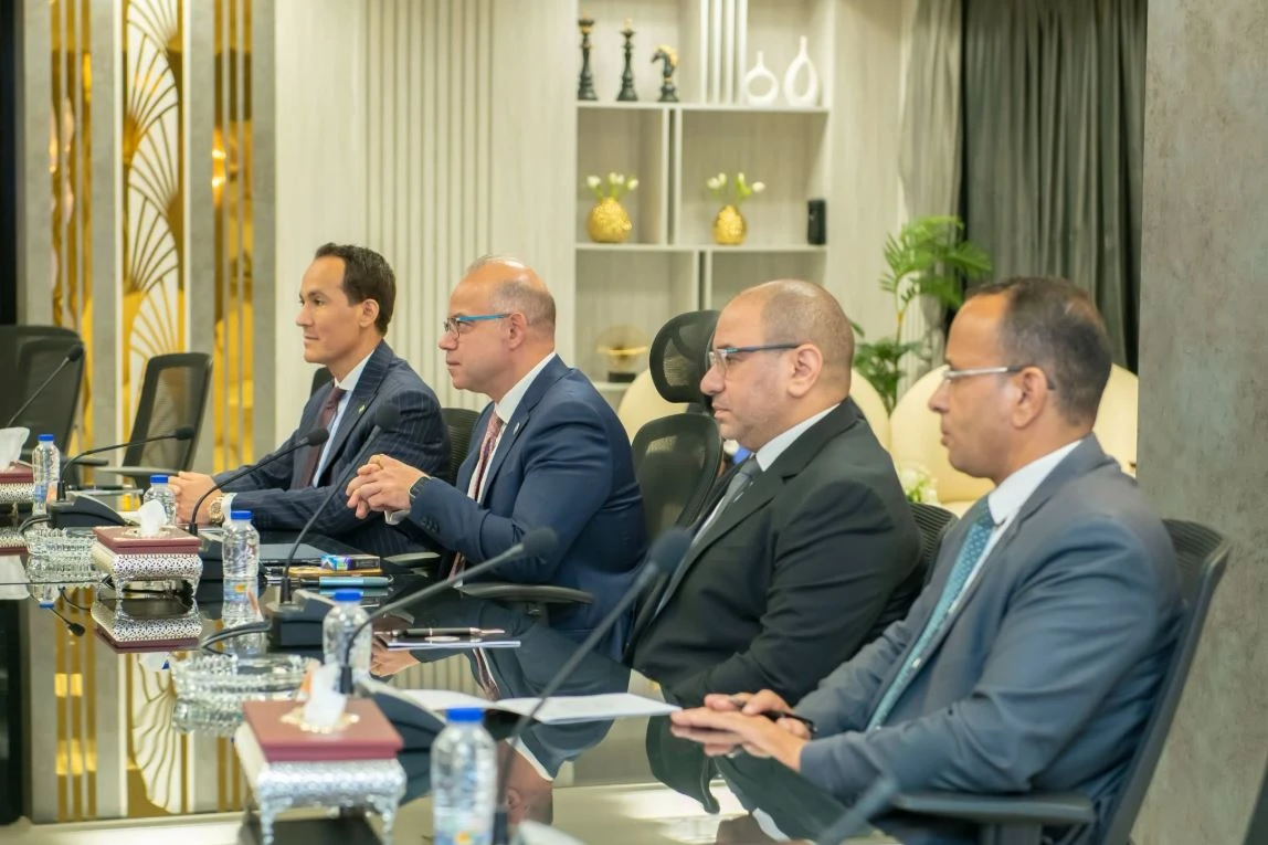 وزيرا الإنتاج الحربي والاستثمار يبحثان تعزيز التكامل الصناعي وجذب رؤوس الأموال