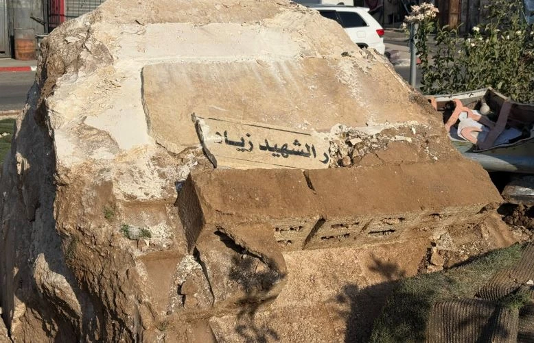 الجيش الإسرائيلي يهدم أضرحة لشخصيات فلسطينية بارزة في طولكرم ويجرف طرقات في الضفة الغربية