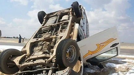 حادث انقلاب على الطريق الصحراوي الغربي يسفر عن وقوع عدد من الإصابات بمنطقة أسوان