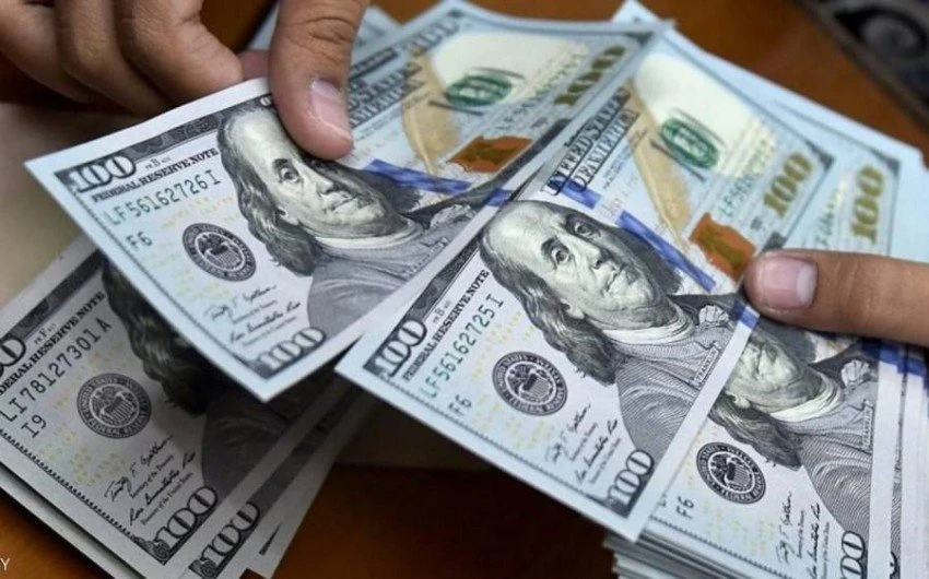 تراجع طفيف للدولار مقابل الجنيه مع افتتاح تعاملات الخميس
