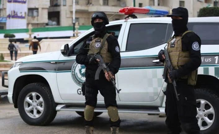 مقتل وإصابة عدد من الأشخاص إثر تفجير استهدف حافلة ركاب في جرمانا