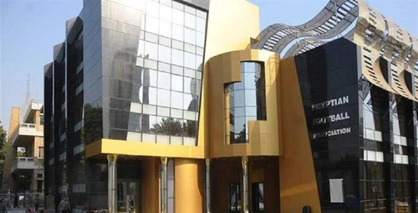 اتحاد الكرة يوضح حقيقة طلب مهلة لتوفيق أوضاع الأندية