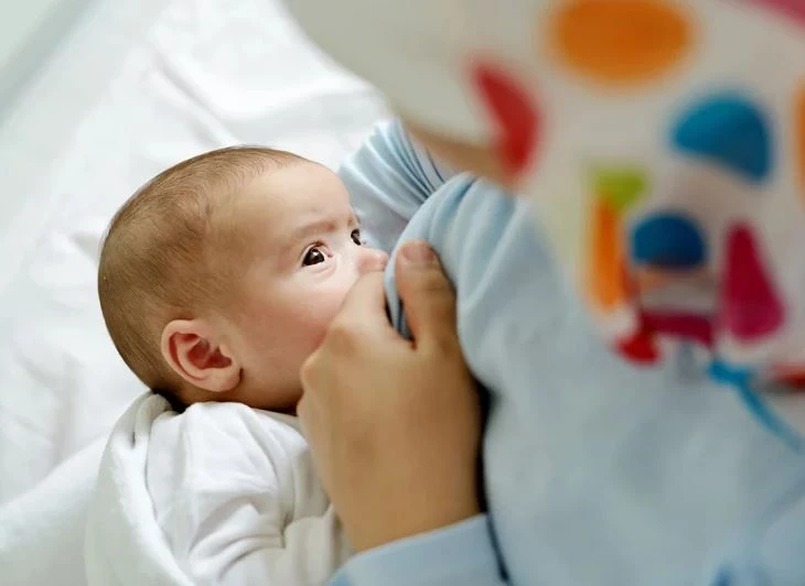 الأسبوع العالمي للرضاعة الطبيعية.. كيف تكون الأم هي المستفيد الأول؟