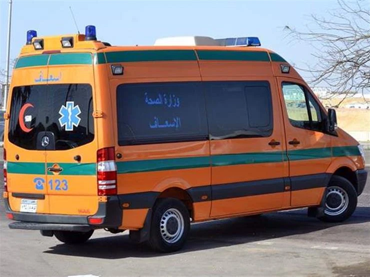 حادث مروري يُصيب مواطنًا أثناء عبوره الطريق بالمنيب