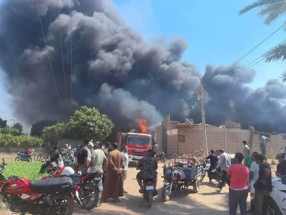 النيابة تنتدب لجنة فنية لفحص ثلاثة مخازن التهمتها النيران في كرداسة وتستبعد وجود شبهة جنائية