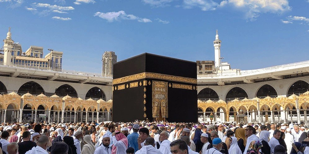 ارتفاع جديد يضرب أسعار تذاكر العمرة ويهدد برامج المولد النبوي