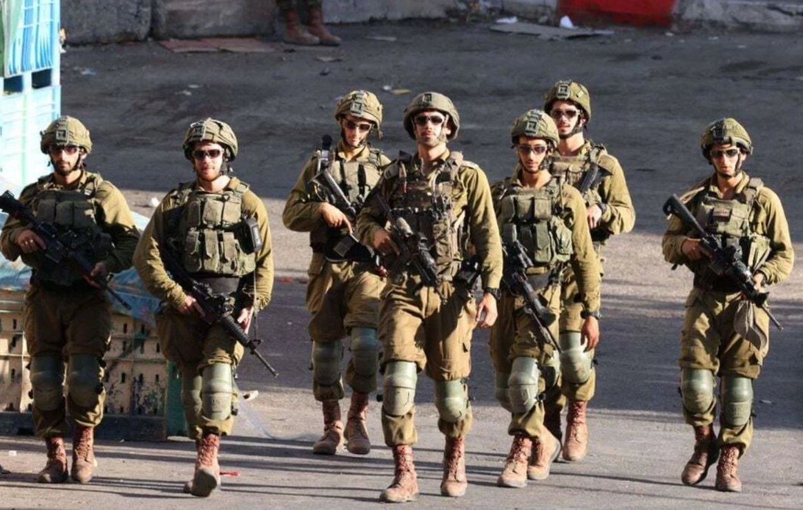 الضفة الغربية: إصابة مواطن أمريكي من أصل فلسطيني بجروح في اعتداء إسرائيلي