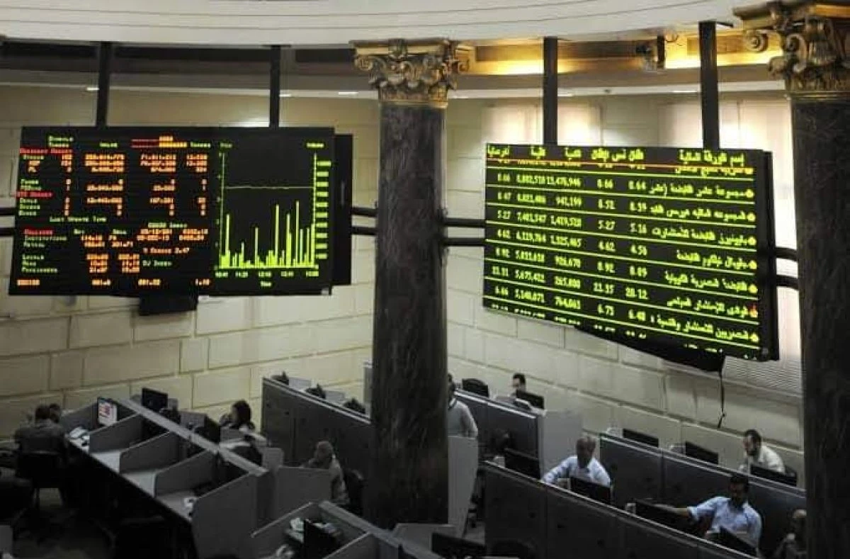 البورصة المصرية تفتتح تعاملات الاثنين على ارتفاع طفيف بمؤشراتها الرئيسية