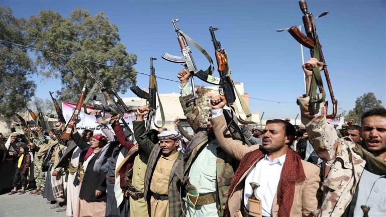 الصين تحث طهران سرا على لجم الحوثيين بعد هجومهم على الساحل الغربي لليمن