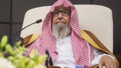 مفتي السعودية يدعو الجيش وقوات التحالف للاستعداد لمواجهة الحوثيين