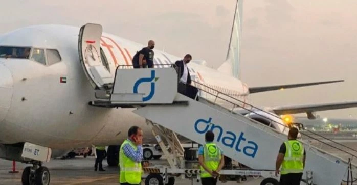 إصابة قائدي طائرة «فلاي دبي» بهبوط اضطراري في تبوك وفتح تحقيق في شجار قمرة القيادة