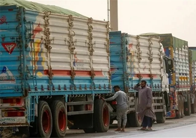 لحماية السائقين.. الشعبة المصرية تحذّر من شاحنات النقل داخل السودان