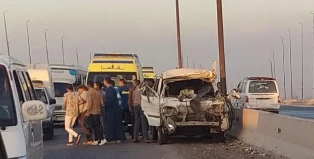 إصابة 8 عمال في انقلاب ميكروباص على الدائري الإقليمي بالصف