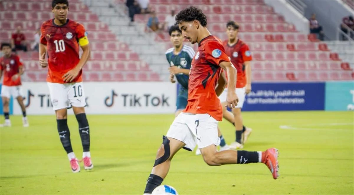حكم قطري يدير مباراة مصر واليمن في كأس الخليج للناشئين
