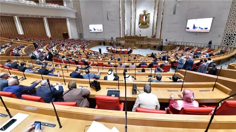 نائب يطالب الحكومة بحسم أزمة معلمي مسابقة الـ36 ألف المؤقتين