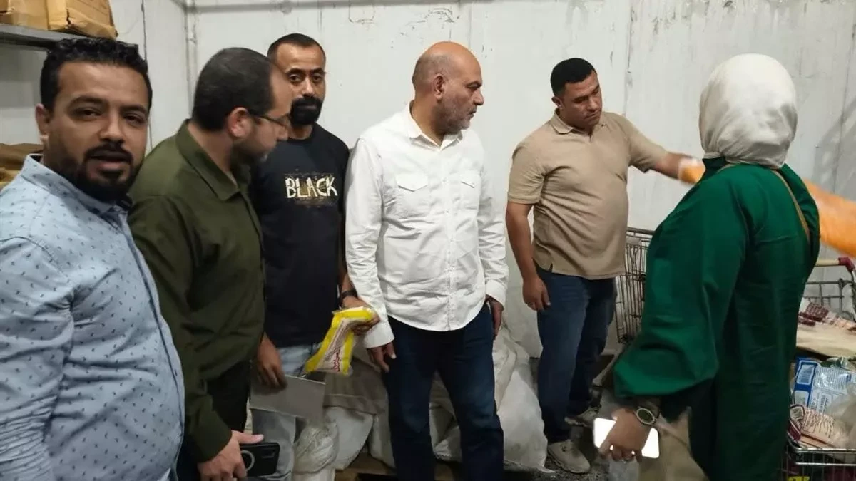 ضبط طن دواجن وهياكل غير صالحة في حملة رقابية بالعبور