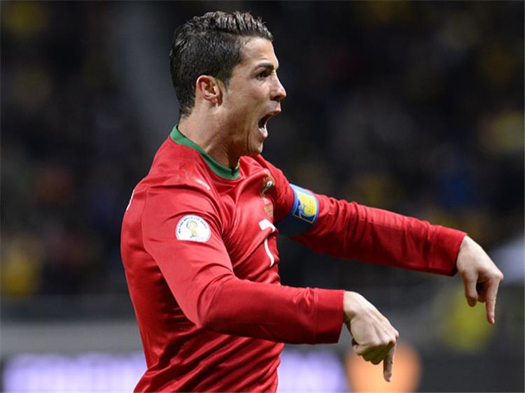 كريستيانو رونالدو: الجميع لم يراهن علينا ولكننا في نصف النهائي الآن.. وأحلم باليورو