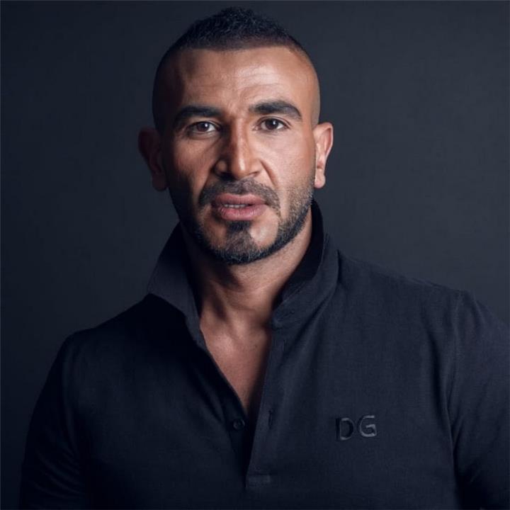 احمد سعد يرد على خبر انفصاله بصورة وتعليق