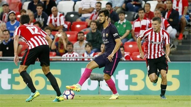 برشلونة يعلن عن إصابة لاعبه الجديد أثناء التوقف الدولي