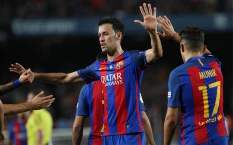 تصريحات.. بوسكيتس: آمل أن اعتزل في برشلونة فسيكون حلم
