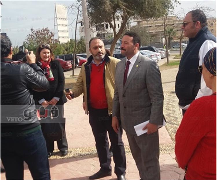 بالصور.. لجنة التعليم تبدأ التحقيق في مخالفات مدرسة القرية الذكية