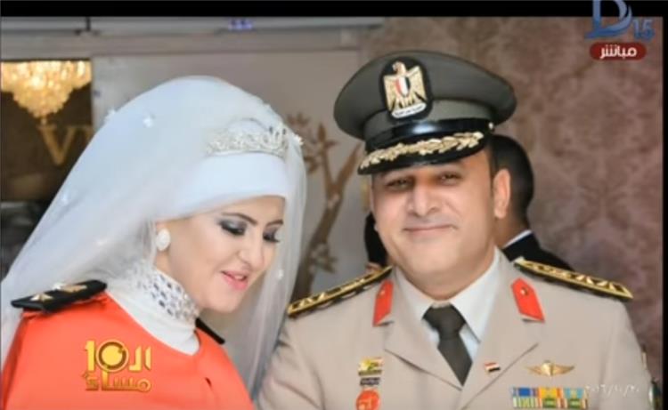 بالفيديو.. صاحبة فستان زفاف علم مصر تكشف سر ارتدائه