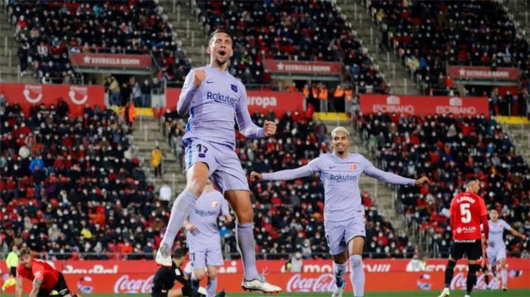 دي يونج يقود برشلونة للفوز على مايوركا والصعود للمركز الخامس في الدوري الإسباني