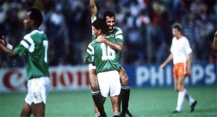 شوقي غريب: نريد أن نصل كأس العالم لنسيان هدف مجدي عبد الغني