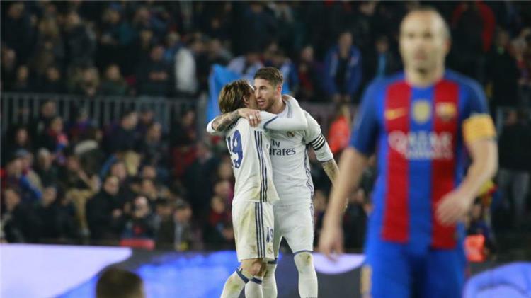 الكلاسيكو.. إنييستا: هدف راموس يترك مشاعر سيئة.. وراكيتيتش يتفق معه