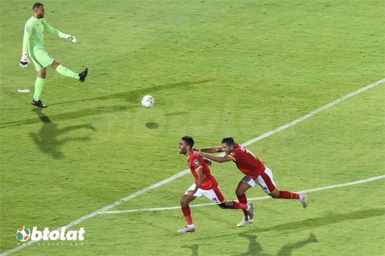 حسين الشحات: الزمالك كان على وشك الانهيار في القمة.. وأصابنا ذهول بعد تسجيل ثلاثية في 9 دقائق