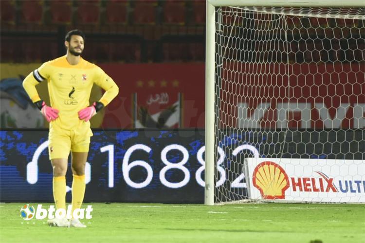 مجدي عبد الغني: نادٍ سعودي يغري محمد الشناوي بـ3 أضعاف راتبه في الأهلي.. والحارس يطلب مهلة للتفكير