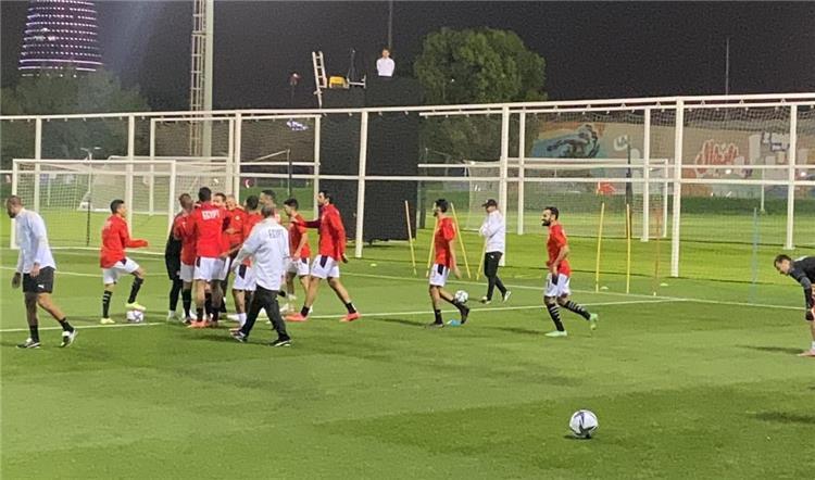 طبيب منتخب مصر يحسم موقف حمدي فتحي من المشاركة أمام الجزائر