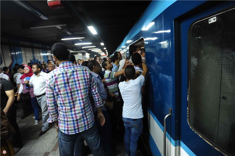 عطل فنى يوقف مترو الانفاق بين محطتي المرج القديمة والجديدة