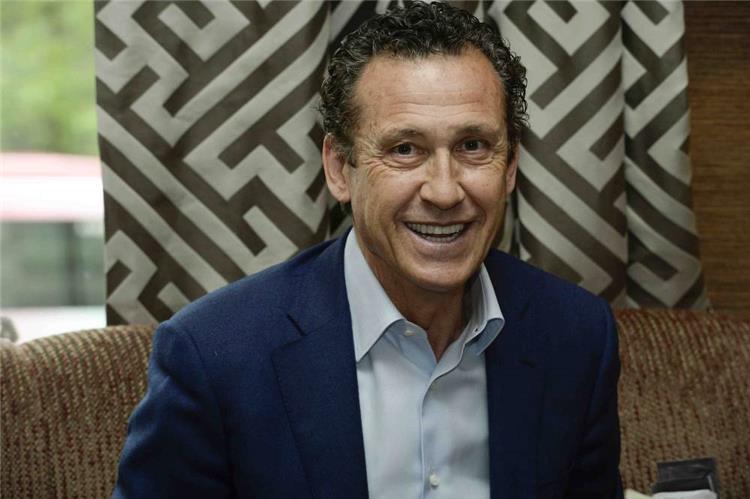 نجم ريال مدريد السابق: جوارديولا أفضل مدرب في العالم