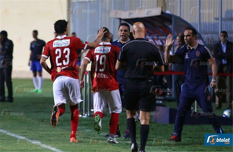 إدارة الأهلي تحذر الجهاز الفني واللاعبين من الاعتراض على الحكام