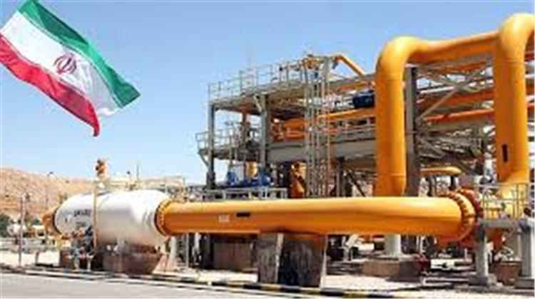 مسؤول: تأجيل عطاء حقل آزادجان النفطي الإيراني بضعة أشهر