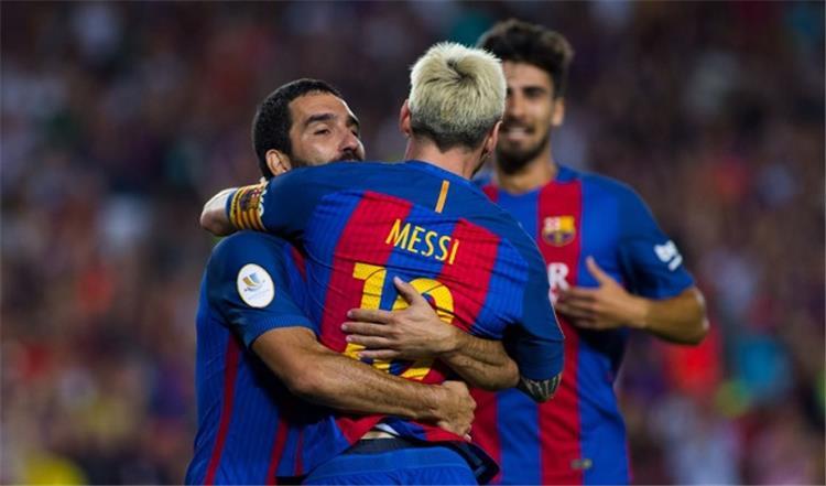 رسميًا.. برشلونة يُتوج بلقبه الثاني عشر على حساب إشبيلية