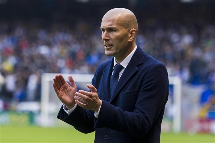قرار نهائي.. نجم ريال مدريد باقٍ في صفوفه