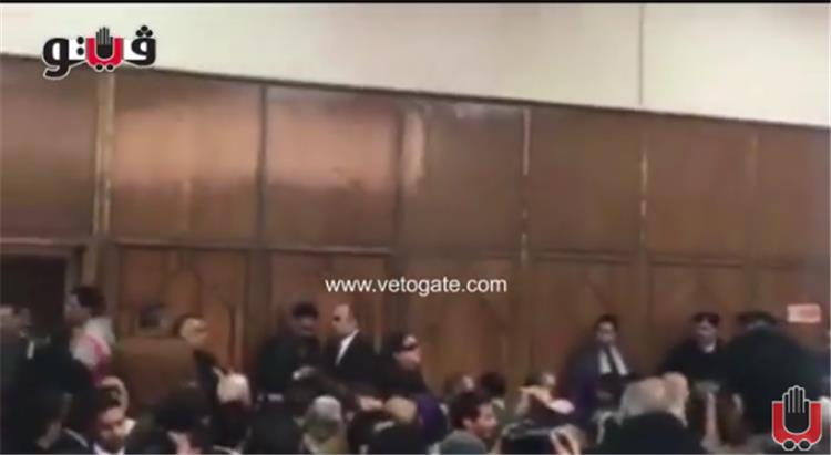 بالفيديو.. مشادة بين خالد علي والأمن قبل جلسة «تيران وصنافير»