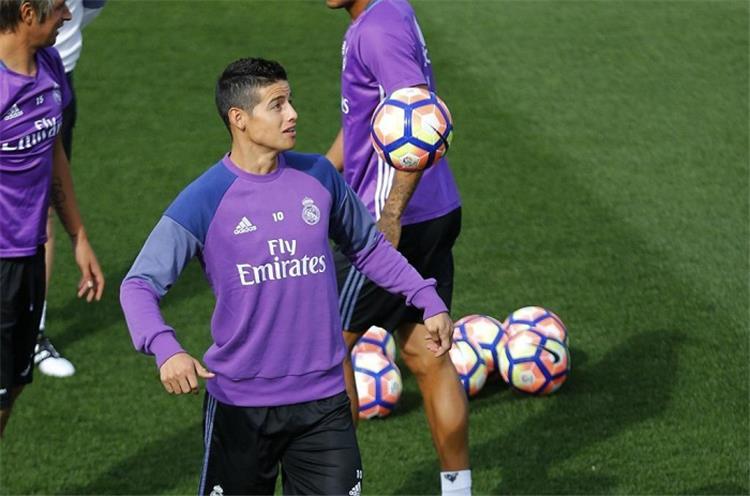 أخبار.. إختبار طبي يحدد عودة ثنائي ريال مدريد للمشاركة أمام بيتيس