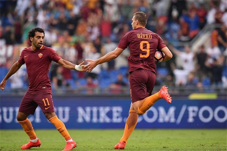 مُحترفين .. محمد صلاح يفوز بجائزة هدف الشهر مع روما