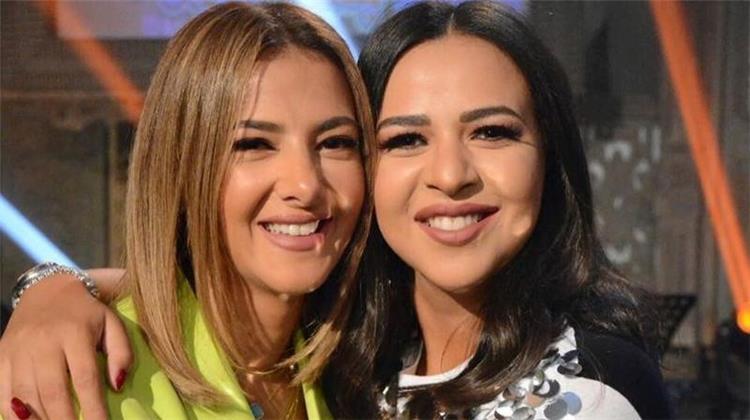 قرار جديد لأيمي ودنيا سمير غانم في حياتهما الخاصة بسبب مرض دلال عبد العزيز