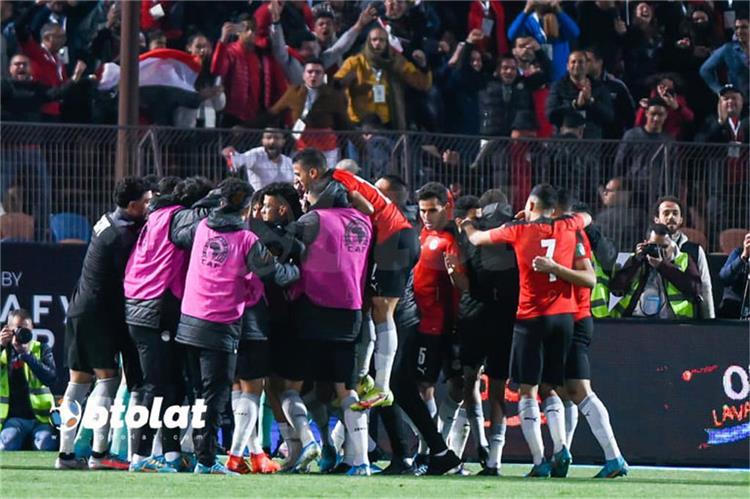 اتحاد الكرة يعلن سعر تذكرة مباراة مصر وغينيا وموقف المحترفين من ودية كوريا