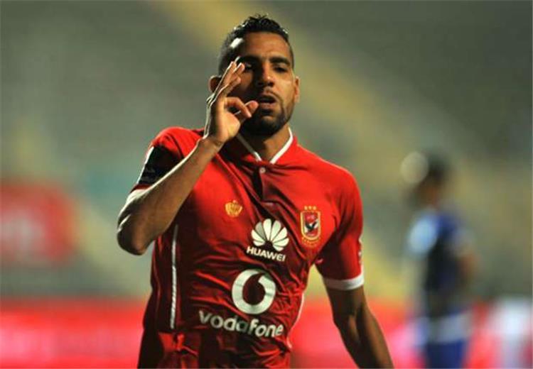 استياء حسام البدري من أداء مؤمن زكريا