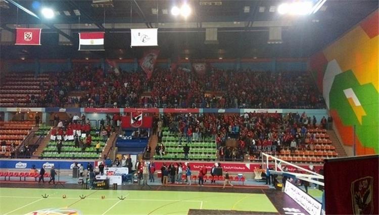 جماهير الأهلي تمزق تذاكر بطولة دوري أبطال إفريقيا لكرة السلة