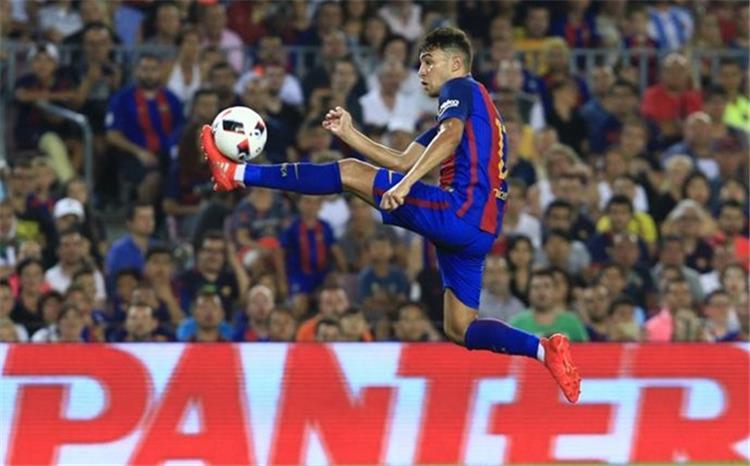 برشلونة رفض عروضًا إنجليزية وألمانية لضم مُنير الحدادي