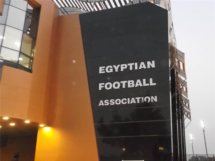 عضو الجبلاية عن عودة الجماهير: الشركات العالمية تحتاج لامكانيات عالية
