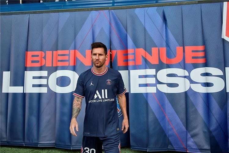 بسبب رقم قميصه.. "ليج 1" تخالف اللوائح لتسجيل ميسي لاعبًا في باريس سان جيرمان