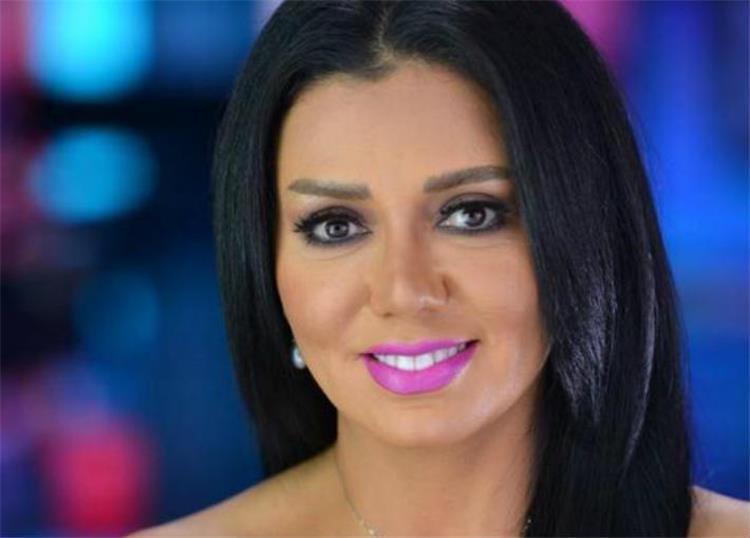 رانيا يوسف تدهش متابعيها بردها حول حمل ابنتها عن طريق الخطأ