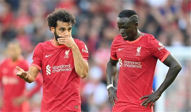 أوين: ريال مدريد سيحاول إيقاف محمد صلاح وماني.. وليفربول الأفضل